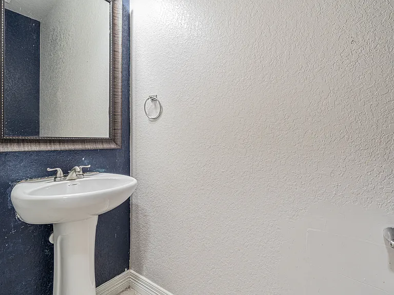 5488 Devonwood St — Photo 22