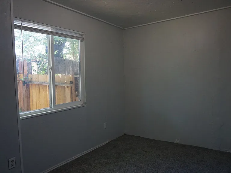3670-3672 Atlas Way — Photo 9