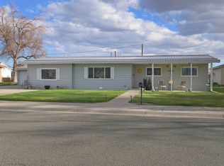 128 E 10th St, Lovell, WY 82431