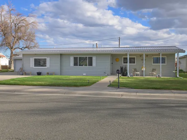 128 E 10th St, Lovell, WY 82431