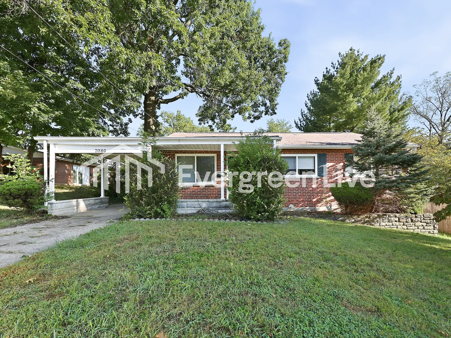 3 bed, 1.0 bath, 936 sqft, $1,445 — Photo 2
