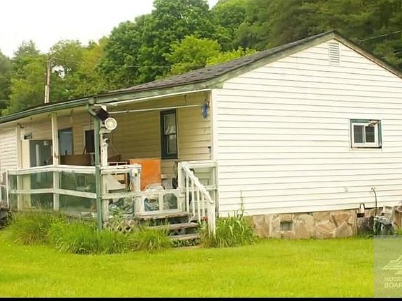 4th image of 5709 Airport Rd