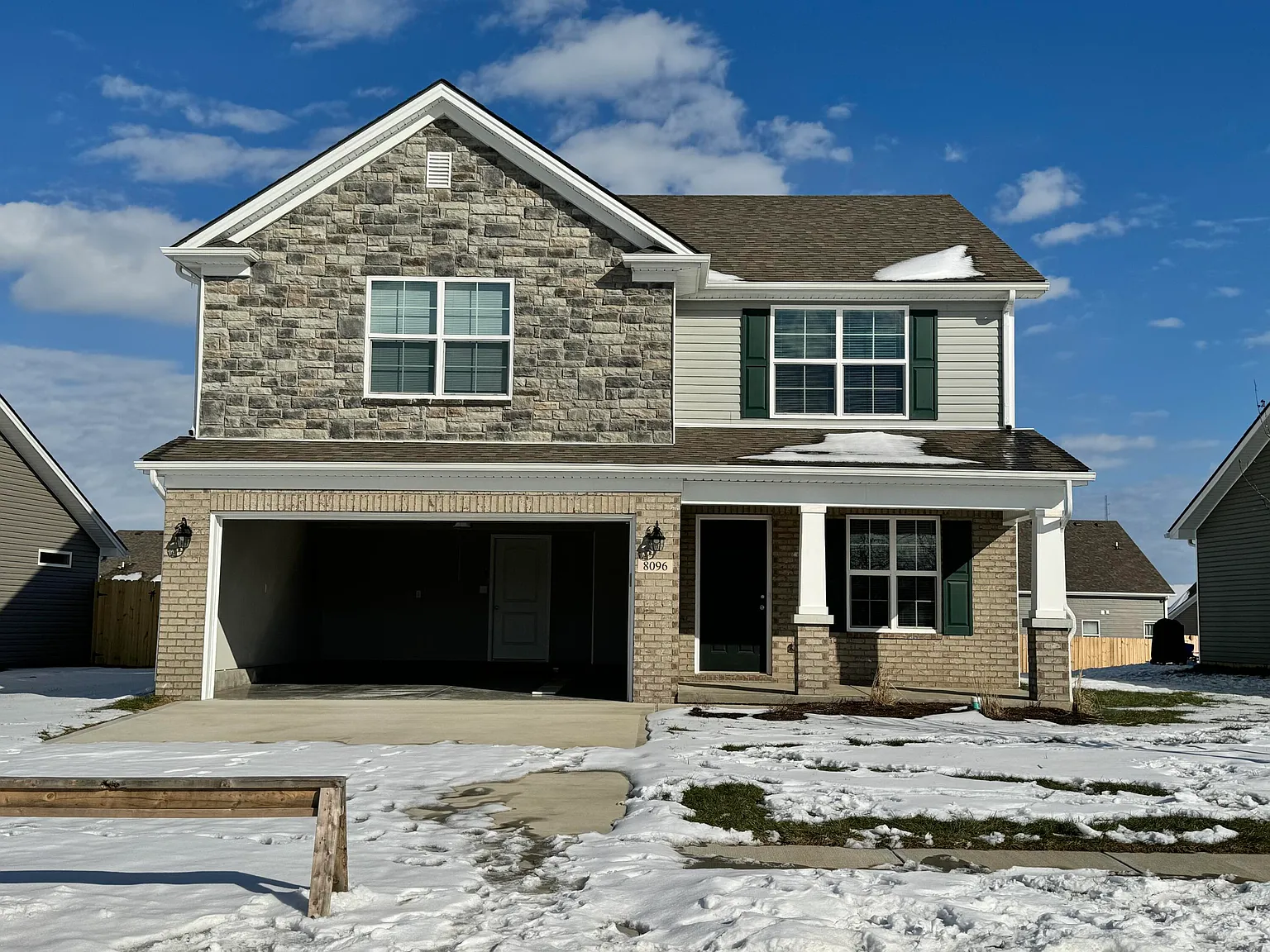 4 bed, 2.5 bath, 2400 sqft, $2,800 — Photo 1