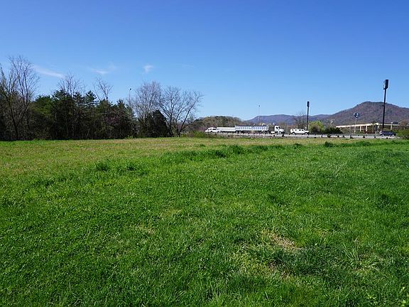 4th image of LOT 2 Heritage Blvd