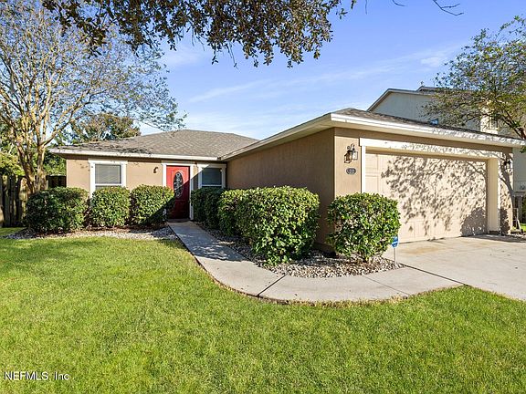 3rd image of 212 STRAW POND Way