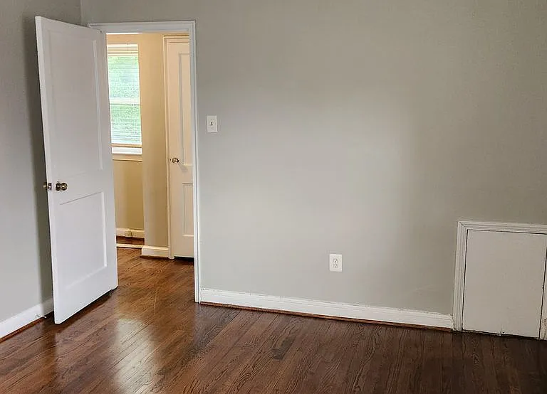 6213 Forest Rd — Photo 21