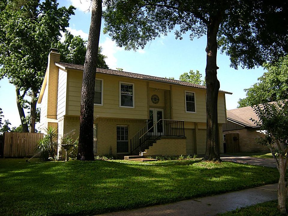 1st image of 18727 Cleeve Close