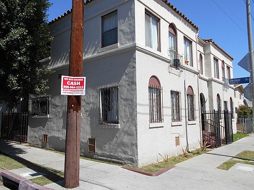 1st image of 1549 W 35th St