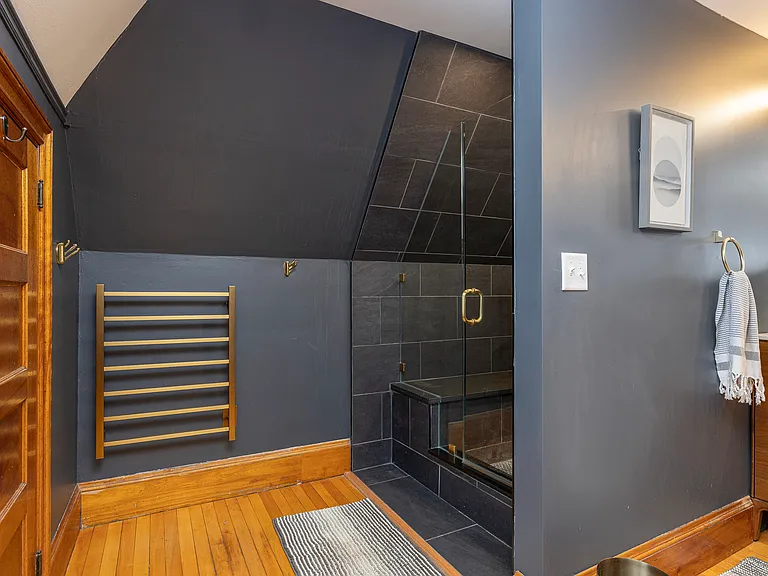 318 Brighton Ave — Photo 15