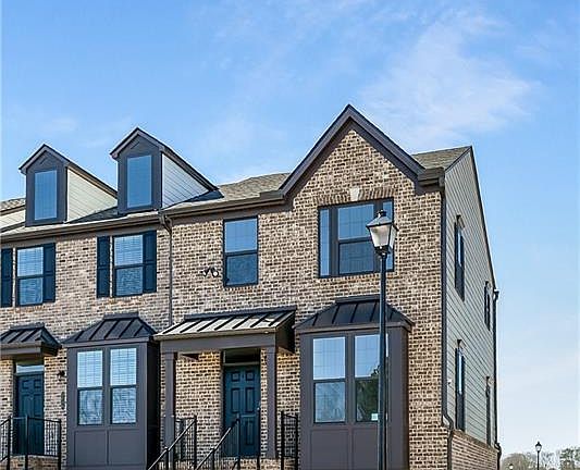 3rd image of 3000 Zuma St