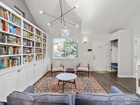 5th image of 554 W Spruce Way