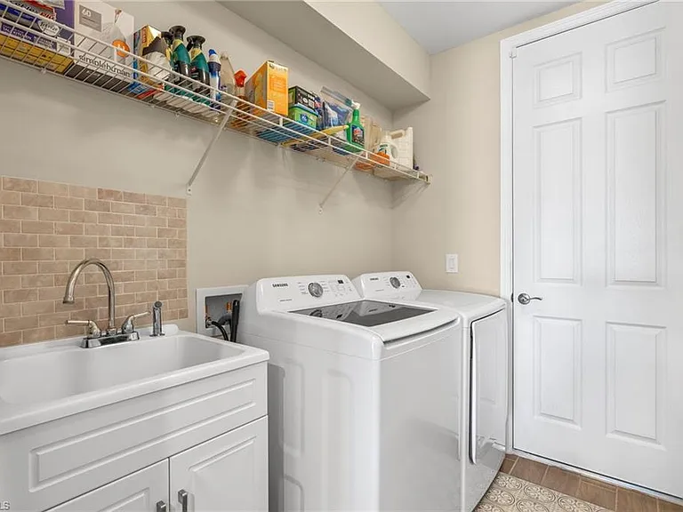 14644 Edgewater Cir — Photo 12
