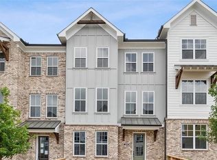 1553 Harvest Park Ln #204, Suwanee, GA 30024