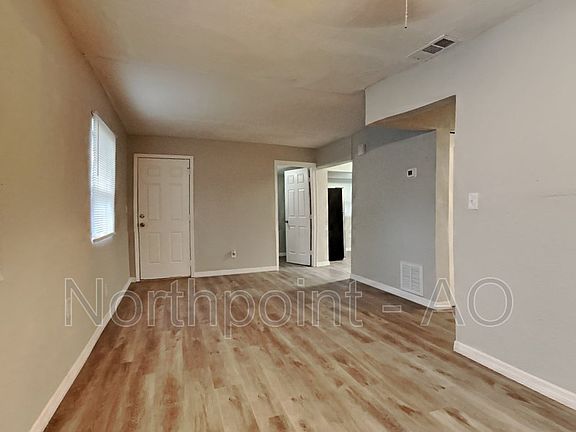 3rd image of 1221 37th St S