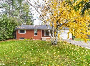1105 Saint Vincent St, Springwater, ON L9X 0M6