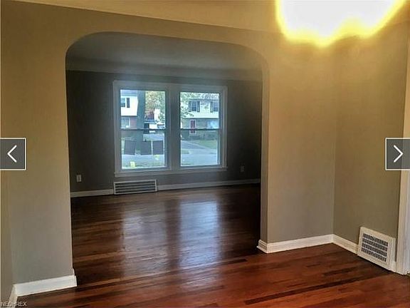 3rd image of 16615 Walden Ave