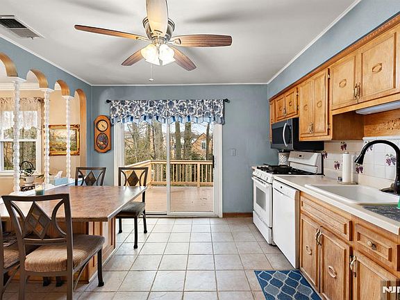 4th image of 282 Nottingham Rd