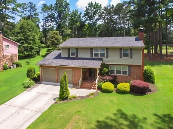 647 Shannon Green Cir SW, Mableton, GA 30126