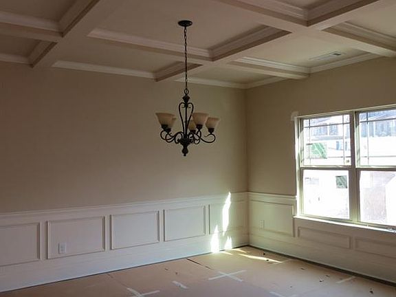 3rd image of 3695 Brookhollow Dr