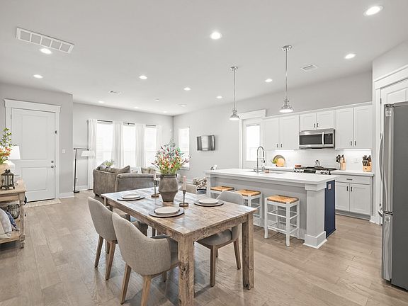 4th image of 4466 W Tidwell Rd