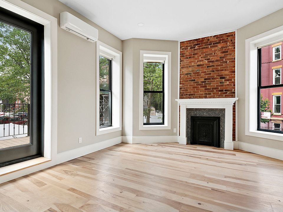 1st image of 264 Stuyvesant Ave #2