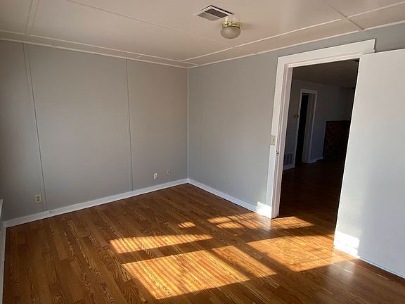 5th image of 1705 3rd Ave