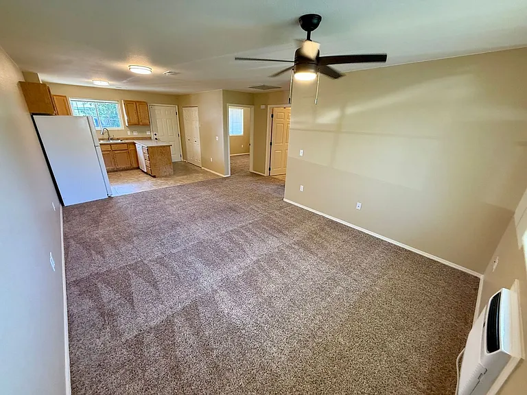 1308 Burrell Ave #1 — Photo 10