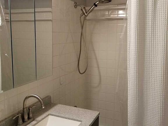 4th image of 835 Pearson St APT 207