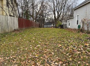 934 Sims Ave, Saint Paul, MN 55106