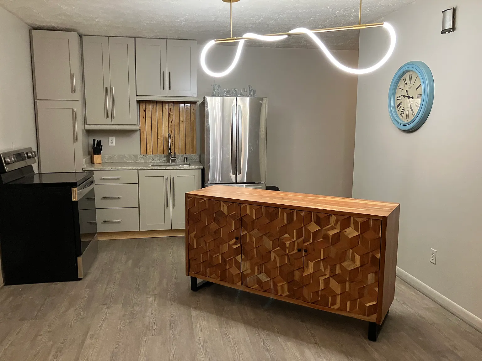 1 bed, 640 sqft, $1,800 — Photo 3