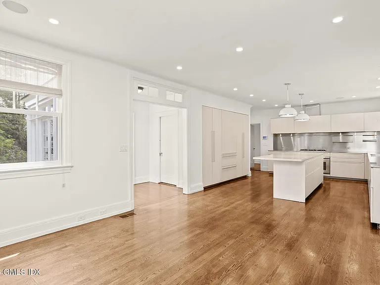 68 Otter Rock Dr — Photo 3