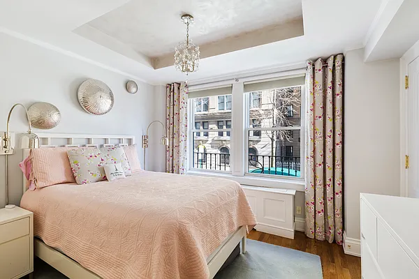 Sold by Compass | media 7