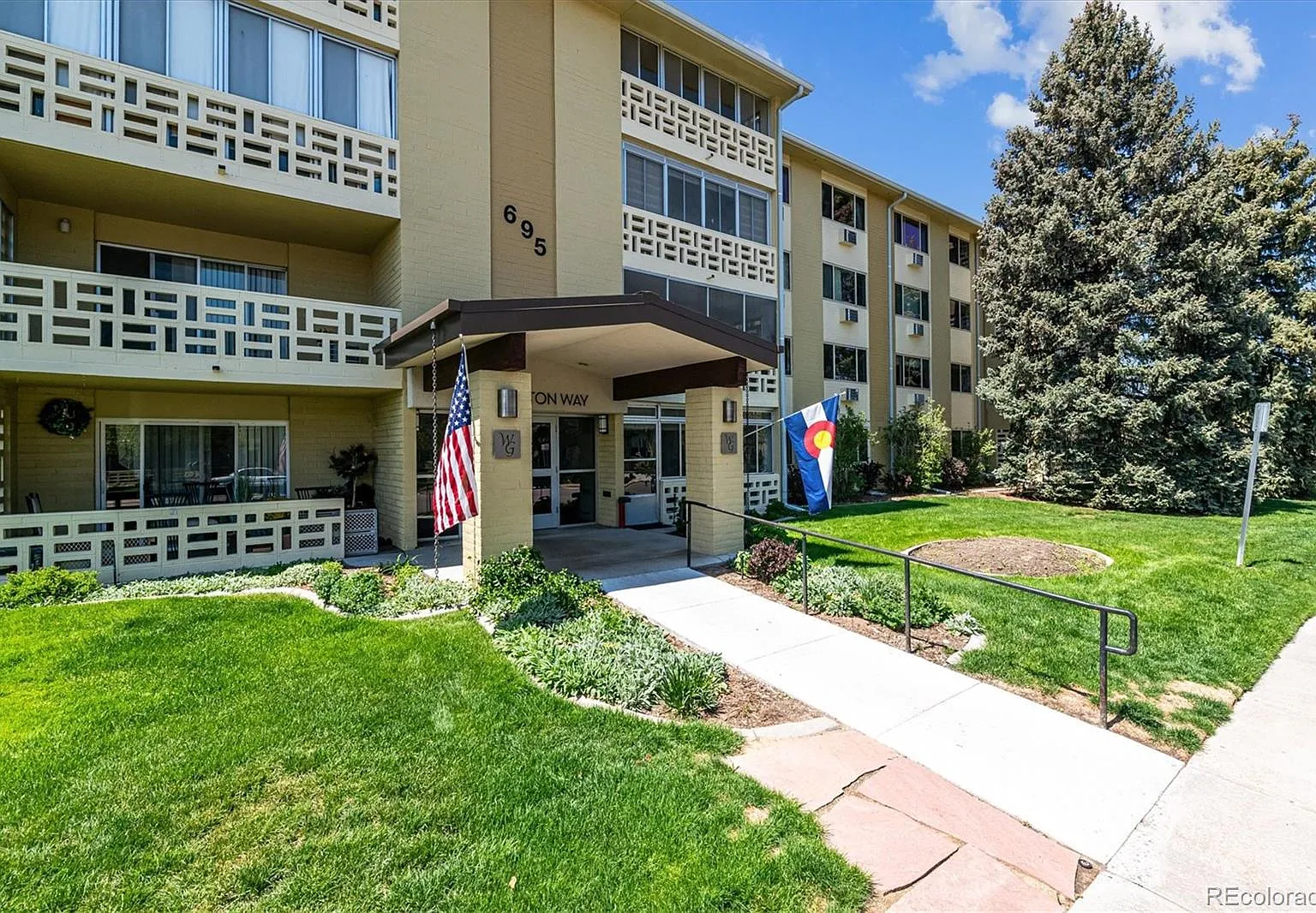 2 bed, 2.0 bath, 1200 sqft, $1,850 — Photo 2