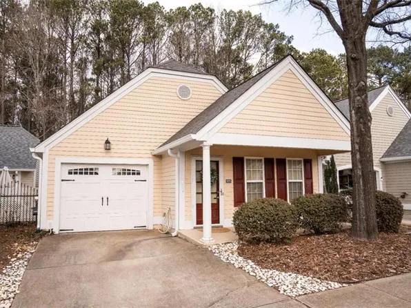 5055 Kathryn Glen Dr, Acworth, GA 30101