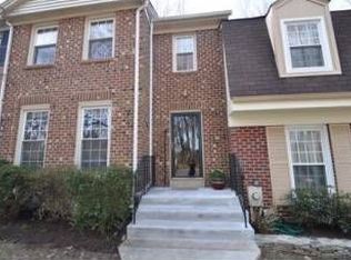 7342 Greentree Rd, Bethesda, MD 20817