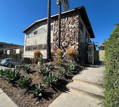 3rd image of 2007 S Shenandoah St #1