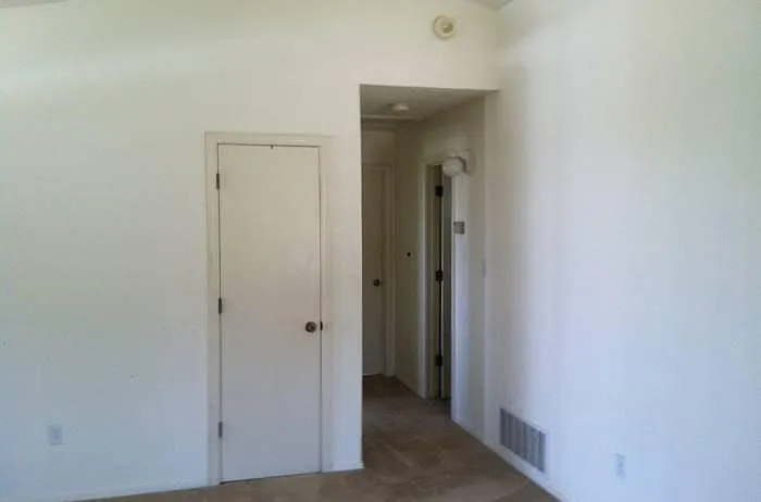 17 Barton Ct — Photo 10