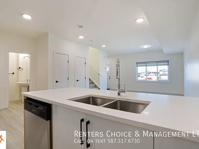 315F 16th St E — Photo 13