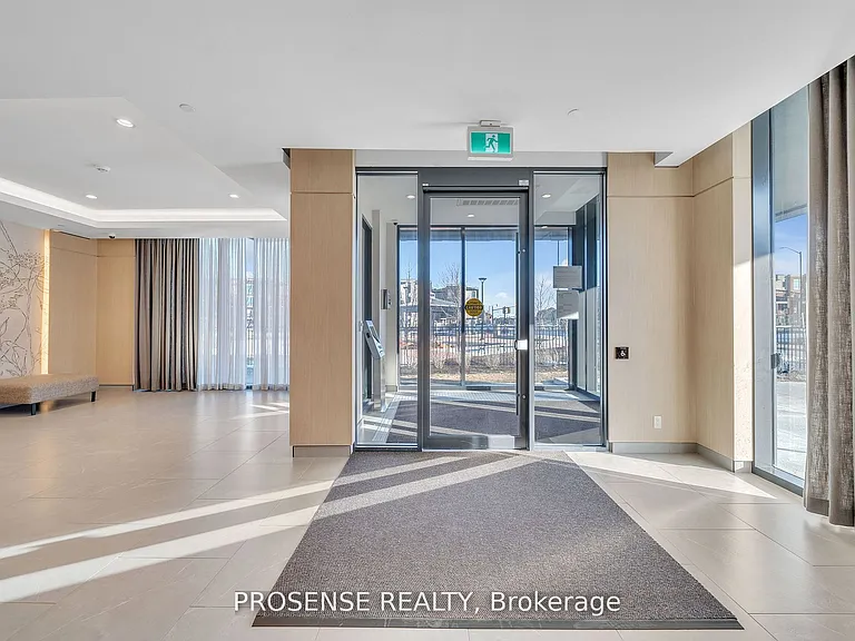 215 Veterans Dr #907 — Photo 3