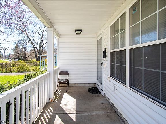 2nd image of 1624 Atkinson Ave