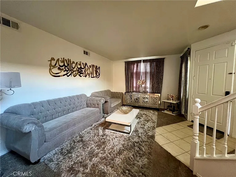 1148 Arrowhead Ave — Photo 3