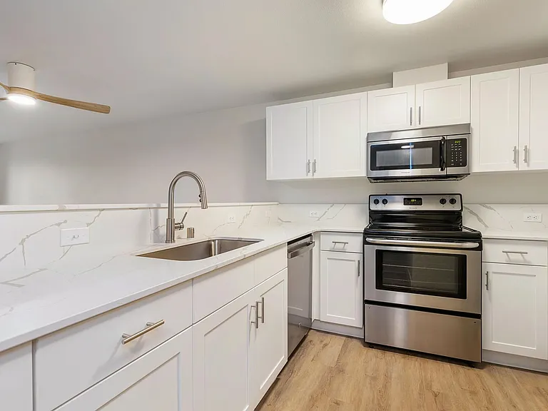 St. Theodore Apartments on Roosevelt! — Photo 26
