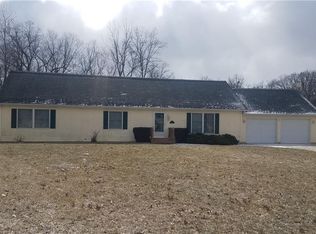 137 Meadowbrook Dr, Defiance, OH 43512