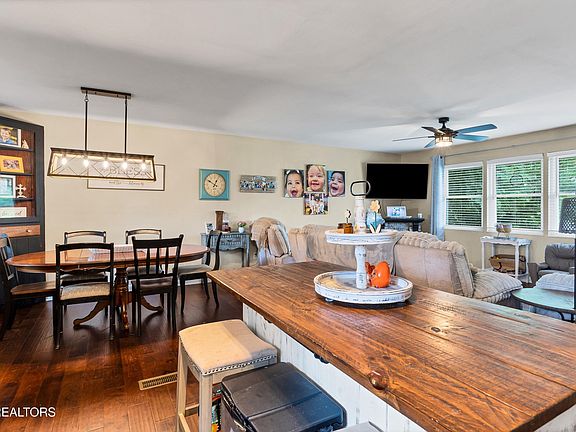 5th image of 2029 Swarthmore Ln