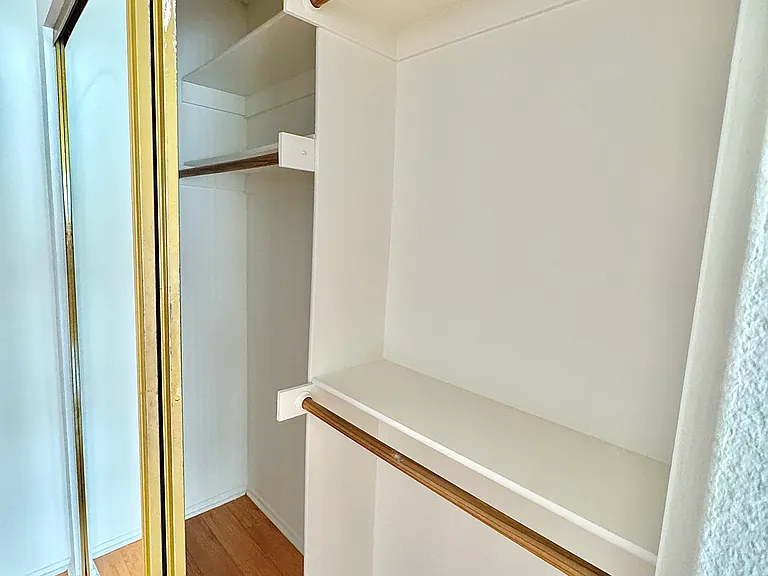 5229 Riverton Ave #10 — Photo 7