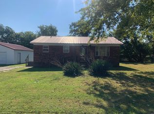 1503 Chantillon Dr, Hickman, KY 42050
