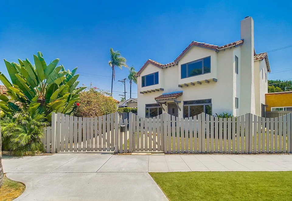 521 Palm Ave