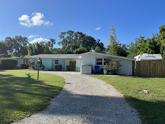 2nd image of 2041 15th Lane