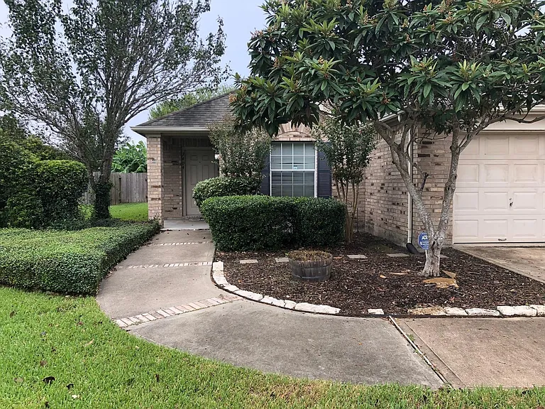 3404 Pheasant Ln — Photo 5