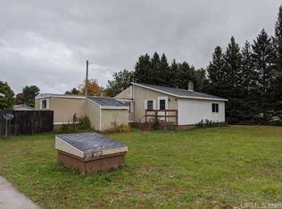 509 Meadowbrook Ln, Marquette, MI 49855